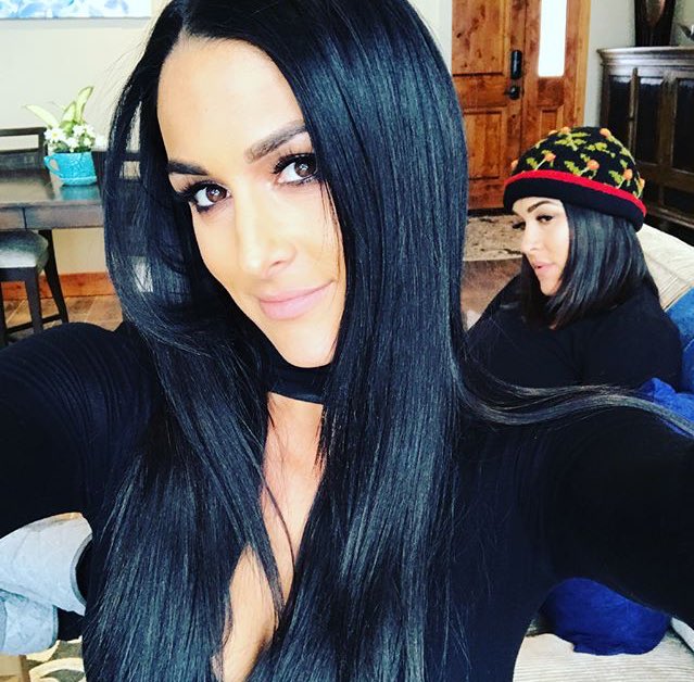 Selfie with my sis <a href="/OfBohemianWays/">❅ Brianna Bella. ❅</a> in the background.