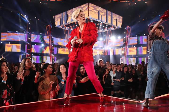 RodolfoHudson's tweet photo. #BestPerformance #iHeartKaty #iHeartAwards

👏💖🎶👑 https://t.co/uh9qPpUqVf