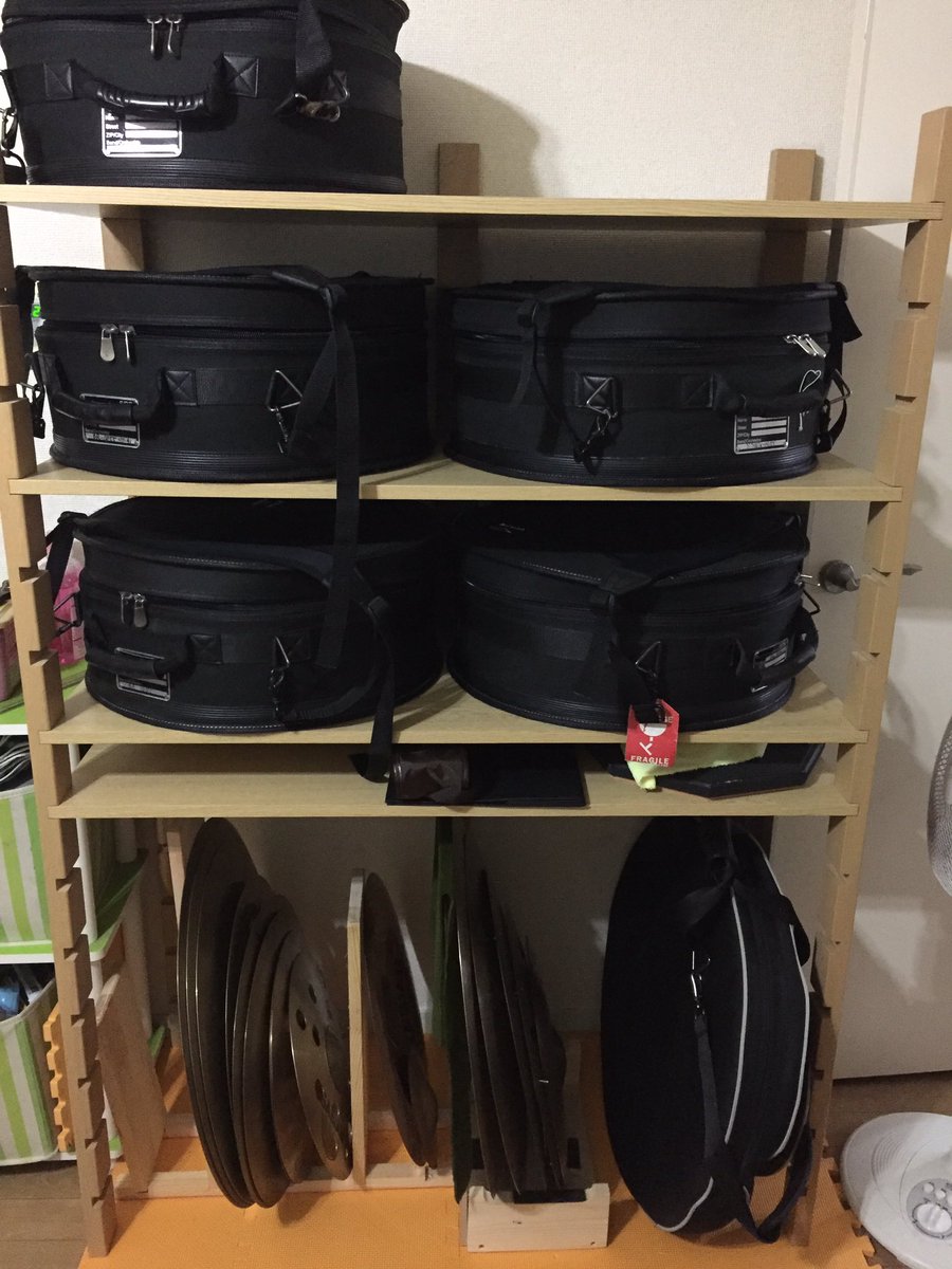sota_jazz_latin's tweet image. #drumrack #snarerack #snaredrum #snaredrums #storage #storagerack #snarestorage #snarespace #drumspace #cymbalspace
