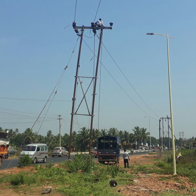 MichaelLobo76's tweet photo. Shifting of HT 33KVA electricity poles @ #Nagoa Junction #TransformNagoa https://t.co/YG4NSQWGLp https://t.co/GyAN5tsQDV