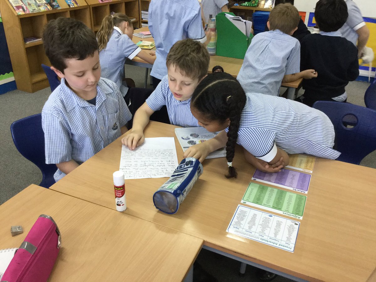 BSAKyear3's tweet photo. Working hard to create news reports about earthquakes using a green screen. #bsaky3 #bsakcomputing #bsakgeography @BSAKcomputing https://t.co/fsR86faIVZ