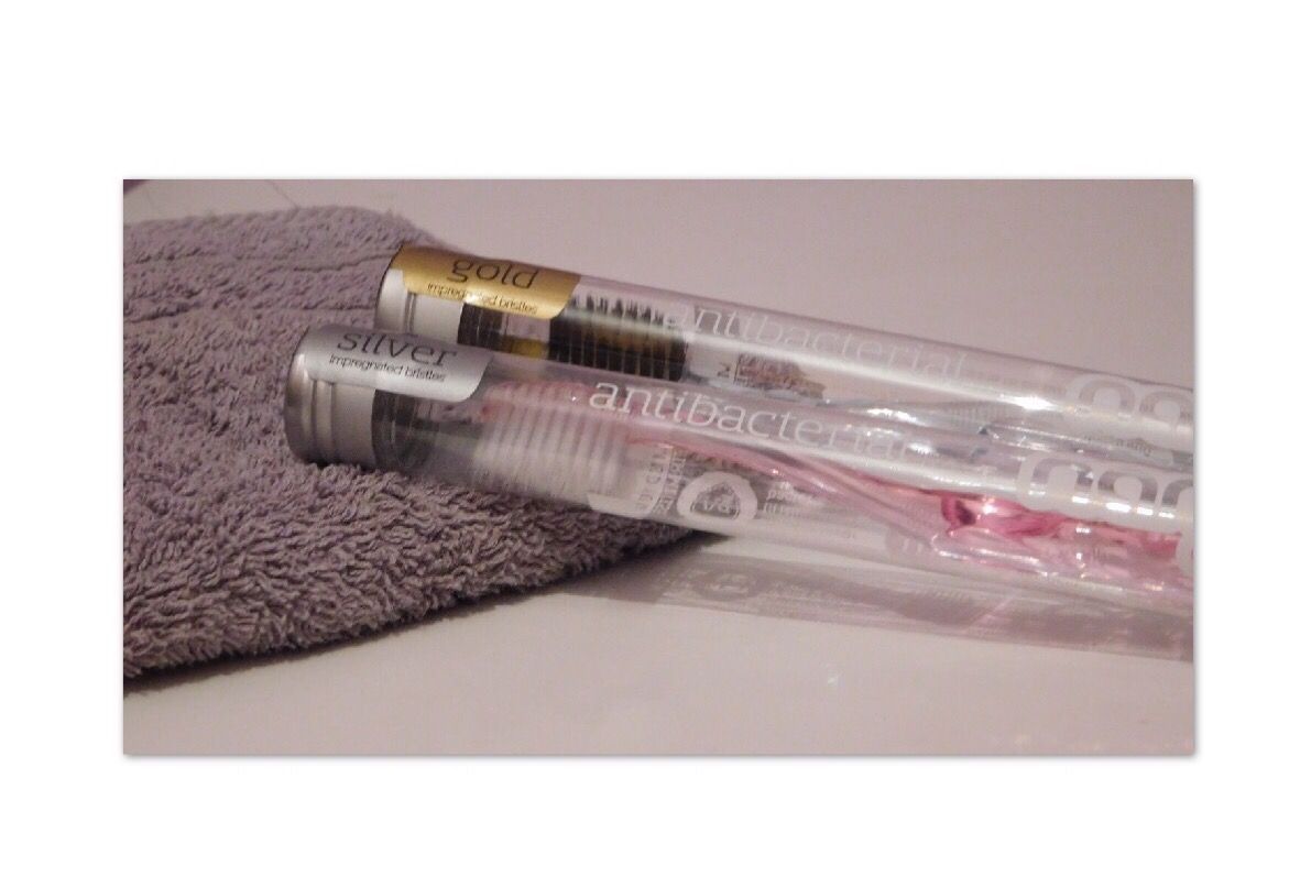 laurajaynebyrne's tweet photo. Need Help Maintaining healthy Gums &amp; Teeth ?? Nano-B Toothbrush is your solution ... - Queen Bee https://t.co/NrvWQh1DVn 😁 @nanobofficial https://t.co/mYud0ZeeHz