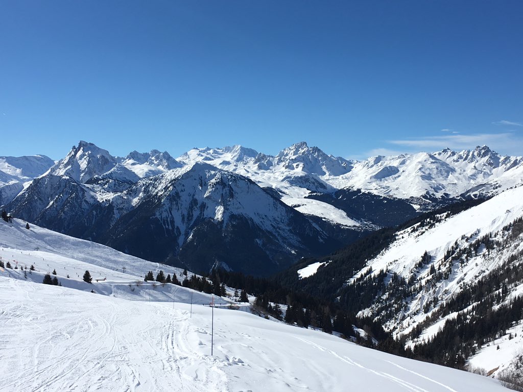 DanielGordon91's tweet photo. Conditions do like to change quickly in the mountains.....! https://t.co/YBPQs3GppQ