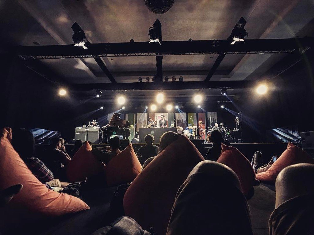 fish00123's tweet photo. Java Jazz Festival 2017 #javajazzfestival2017 #bitplay https://t.co/EoCtbW0nI7 https://t.co/TULsH3q992