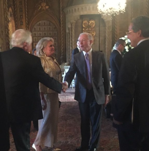 Wealthy Mar-A-Lago members had access to Trump &amp; 3 Cabinet officials this weekend: Attorney Gen. Sessions, DHS Sec Kelly, Commerce Sec Ross.