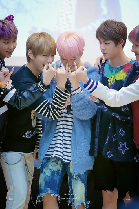 MuntanaWoon2004's tweet photo. ㅋㅋㅋㅋㅋㅋ
#JIMIN #bts_A.R.M.Y https://t.co/ZjeF02pXr1