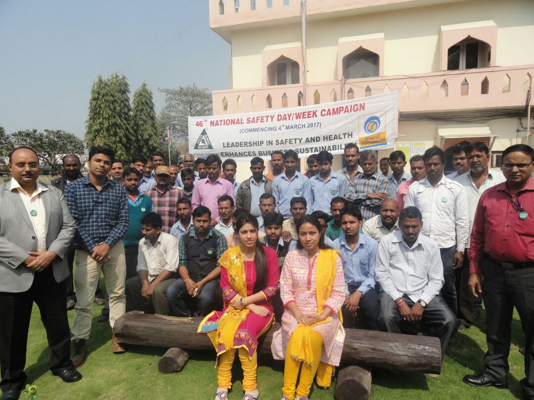 BPCLLucknow's tweet photo. Celebration of National Safety Day at Lucknow LPG plant @BPCLimited @dpradhanbjp @BPCLNRLPG @BPCLLPG https://t.co/aXqeVqiP2U