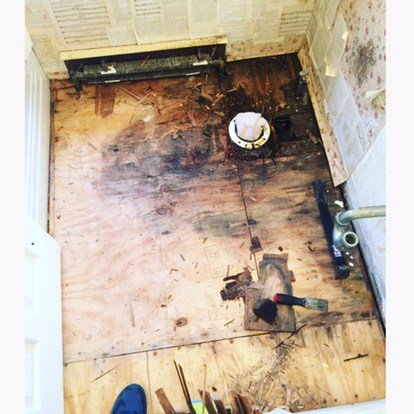 pack_michael's tweet photo. Bathroom fixer upper Gallery  https://t.co/GDGl9MgOy3 https://t.co/AWa4vqiGzE
