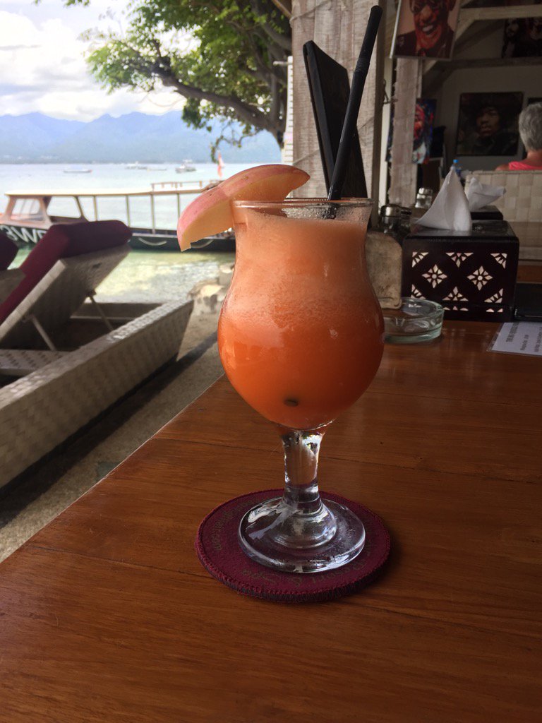 John_Coldicutt's tweet photo. Got them to make me a #GoAwayDoc @joeandthejuice in Gili, Indonesia https://t.co/msMy24zOj3