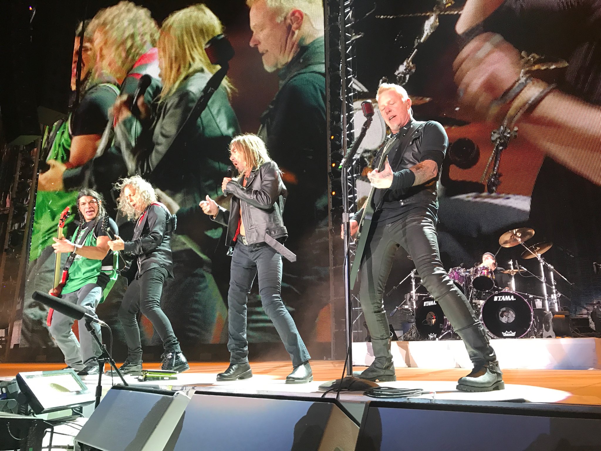 Buitenland priester opleggen Metallica on Twitter: "Metallica & Iggy Pop just did "TV EYE" in Mexico City at Foro Sol and it was epic!@Metallica https://t.co/Jy0W0zRIFH" / Twitter Buitenland priester opleggen Metallica on Twitter: "Metallica & Iggy Pop just did "TV EYE" in Mexico City at Foro Sol and it was epic!@Metallica https://t.co/Jy0W0zRIFH" / Twitter