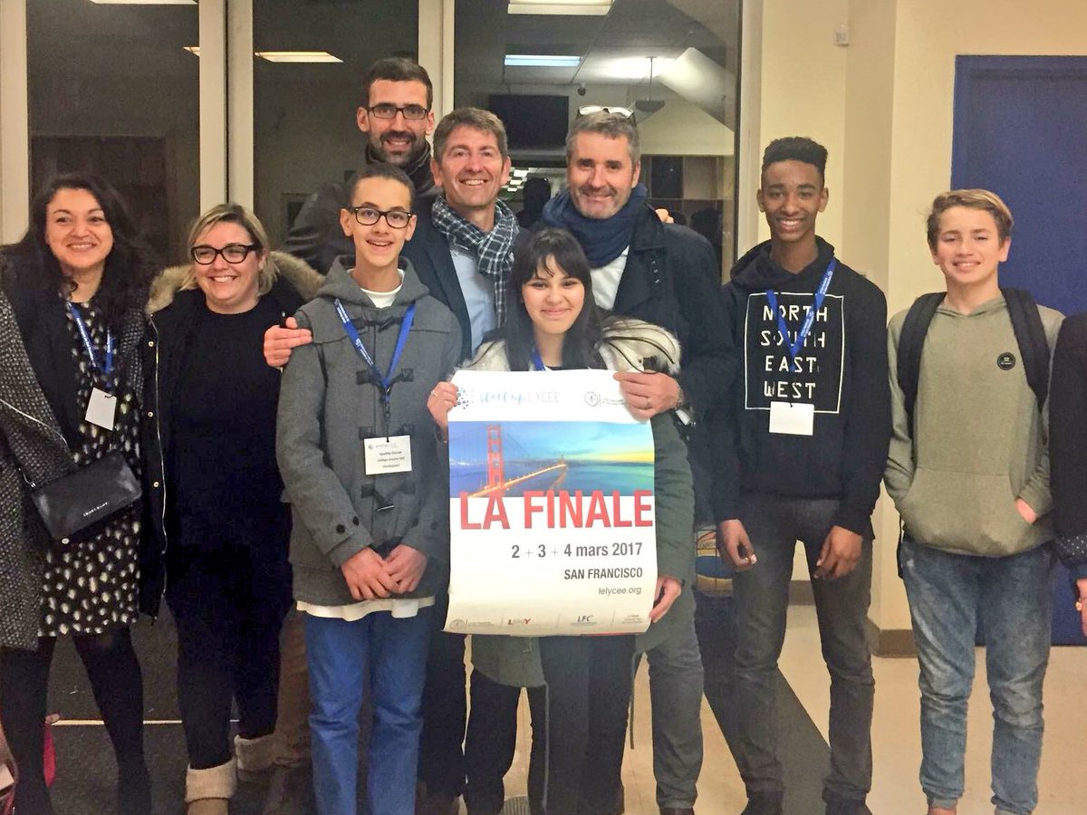DamironLaurent's tweet photo. La belle aventure du Collège Simone Veil 3ème de la finale @SUP_lycee @VISIONARI_Lab @pierreAlzingre @nadiaallali2 https://t.co/EQJR6pJpme