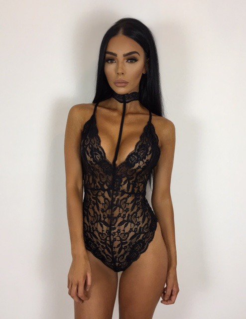 DesignerSimiyer's tweet image. 😍DON'T MISS OUT😍
"Zena Lace Choker Bodysuit"
Check out Our New Arrivals!

👉simiyere.com/collections/to…