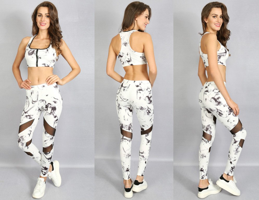 DesignerSimiyer's tweet image. Keep it real in his comfy set for an ultra chic look.🤙
😍"Luxe Fuse Tracksuit"😍
Shop👉 simiyere.com/products/luxe-…