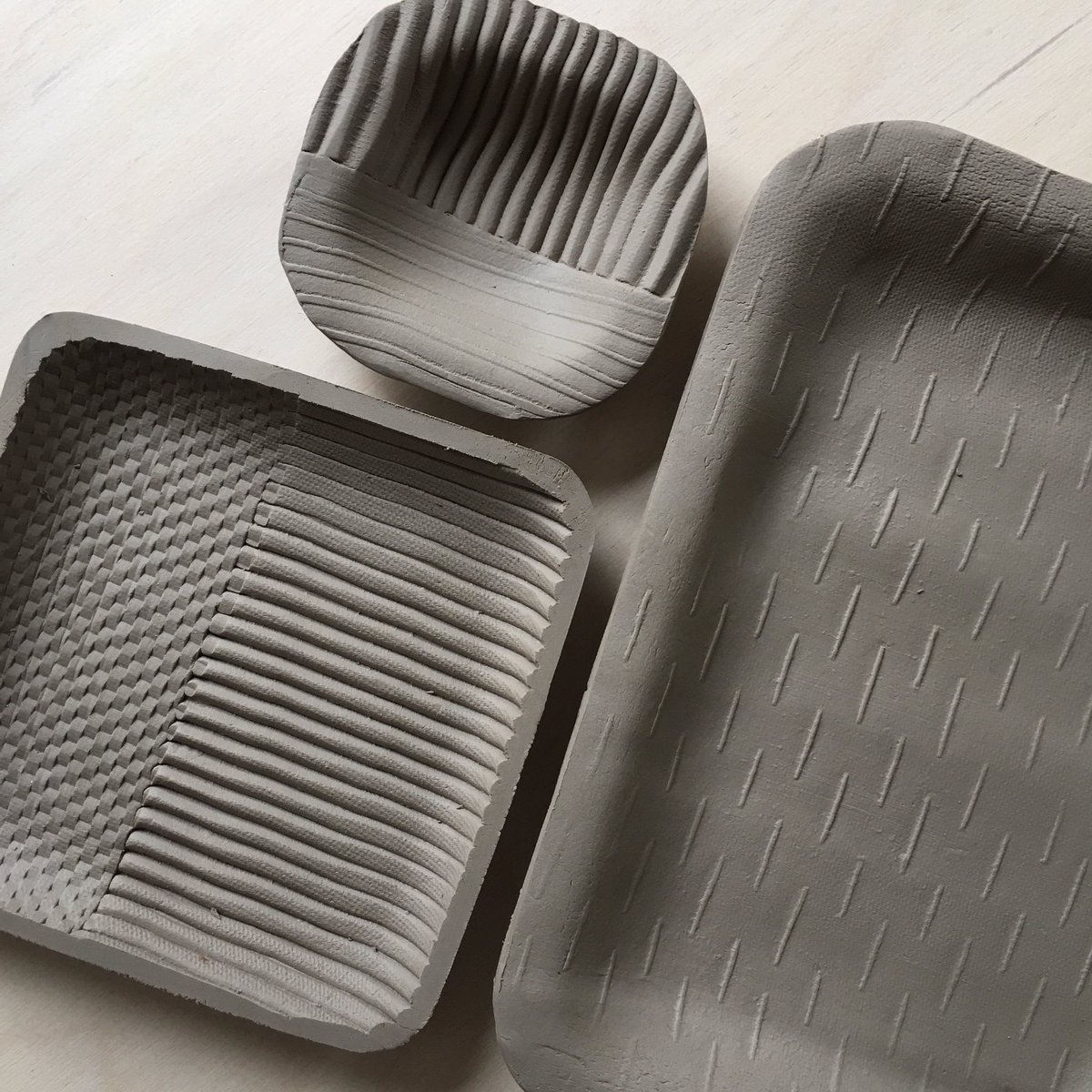 sunken_studio's tweet photo. Examples from Saturday's DROP & ROLL Ceramics Mini Taster - 2 hours. Lots of testing before moving onto larger pieces. #WorksOfTheHeart https://t.co/EfJk6G7zRp