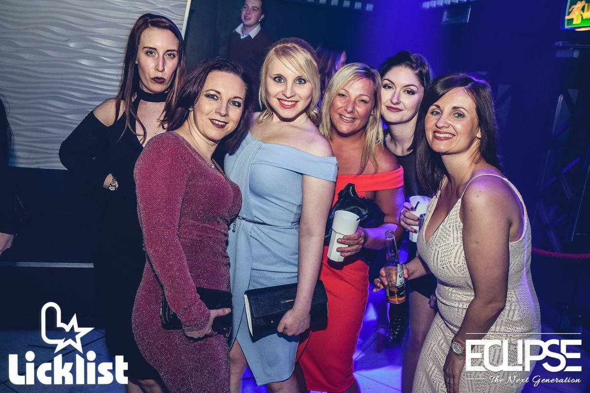 EclipseTheClub's tweet photo. #Girls of #Essex having fun right here at #EclipseClub #Brentwood!
#SaturdayNight #Photos #nightclub https://t.co/dvcZayhHrj