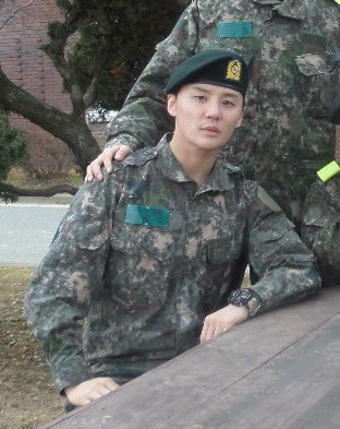 CoconutXIA_JS's tweet photo. คนหล่อทำท่าไหนก็หล่อ 😘 https://t.co/quLLeCKWn3