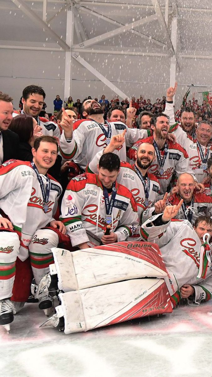 jspo008's tweet image. Probably my favourite📸...🙄😳🤣@benti1414 #LikeReally? #IveSeenItAll #PartyOnWayne @cardiffdevils