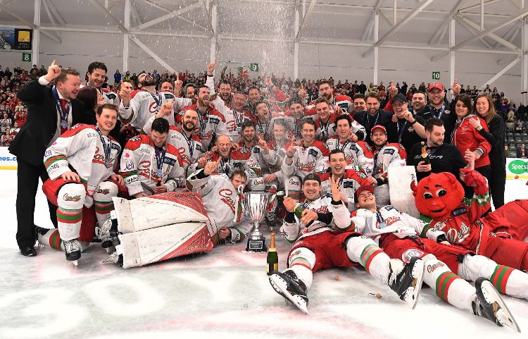 jspo008's tweet image. Probably my favourite📸...🙄😳🤣@benti1414 #LikeReally? #IveSeenItAll #PartyOnWayne @cardiffdevils