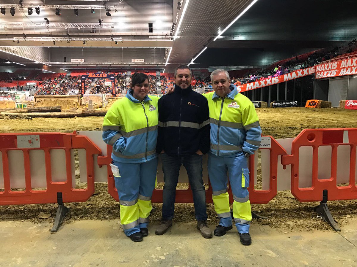 JoseCesarGarci1's tweet photo. Más fotos de GP superenduro World Championship BEC Bilbao,con compañeros de Ambuiberica. https://t.co/twhH1Wb7jj