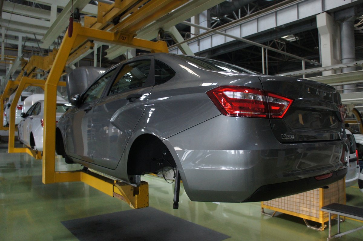 Ключи от первых казахстанских автомобилей, оснащенных «тревожной» кнопкой ЭРА-ГЛОНАСС/ЭВАК, вручены покупателям
bipek.kz/news/1197