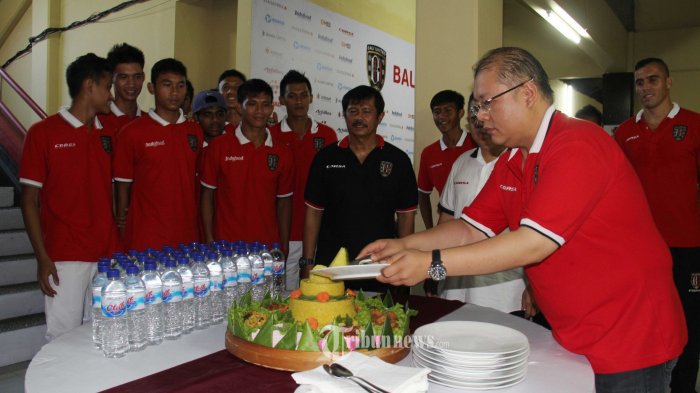 Bali United Berencana Datangkan Penyerang dari Liga Italia
semetondewata.com/index.php/baca…

#BaliUnited #Sepakbola #Bali