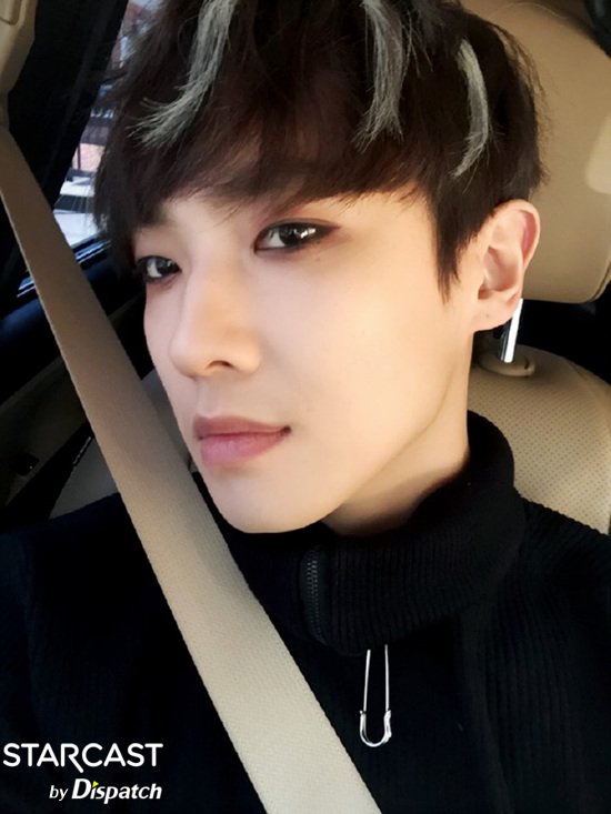 Wanghedi_no1's tweet photo. Joonie you should post one of these selca on your IG 😉😅💖💓 https://t.co/QRrechxwtz