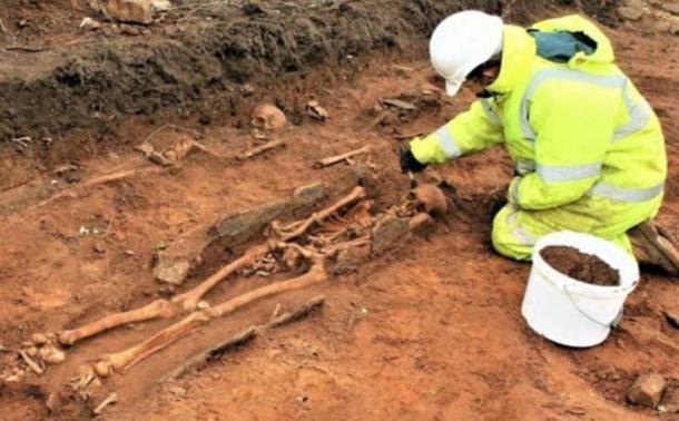 What English Site is So Favored that Human Activity Spans Across 12,000 Years There? crwd.fr/2m4DN6o