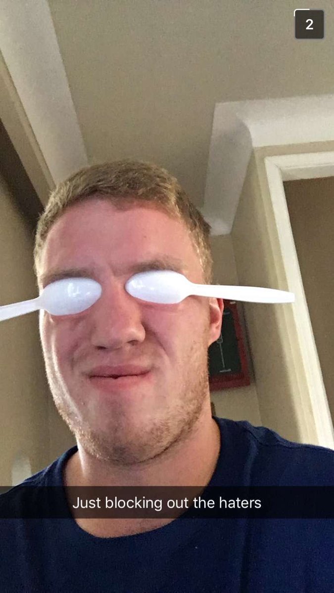 Cronk_12's tweet photo. Happy 21st Birthday to the best line mate and friend @ilikeryandaily3. I hope you enjoy your 1st alcoholic drink and I'll see you soon bro🎉🎊 https://t.co/hlxJF6MMEl