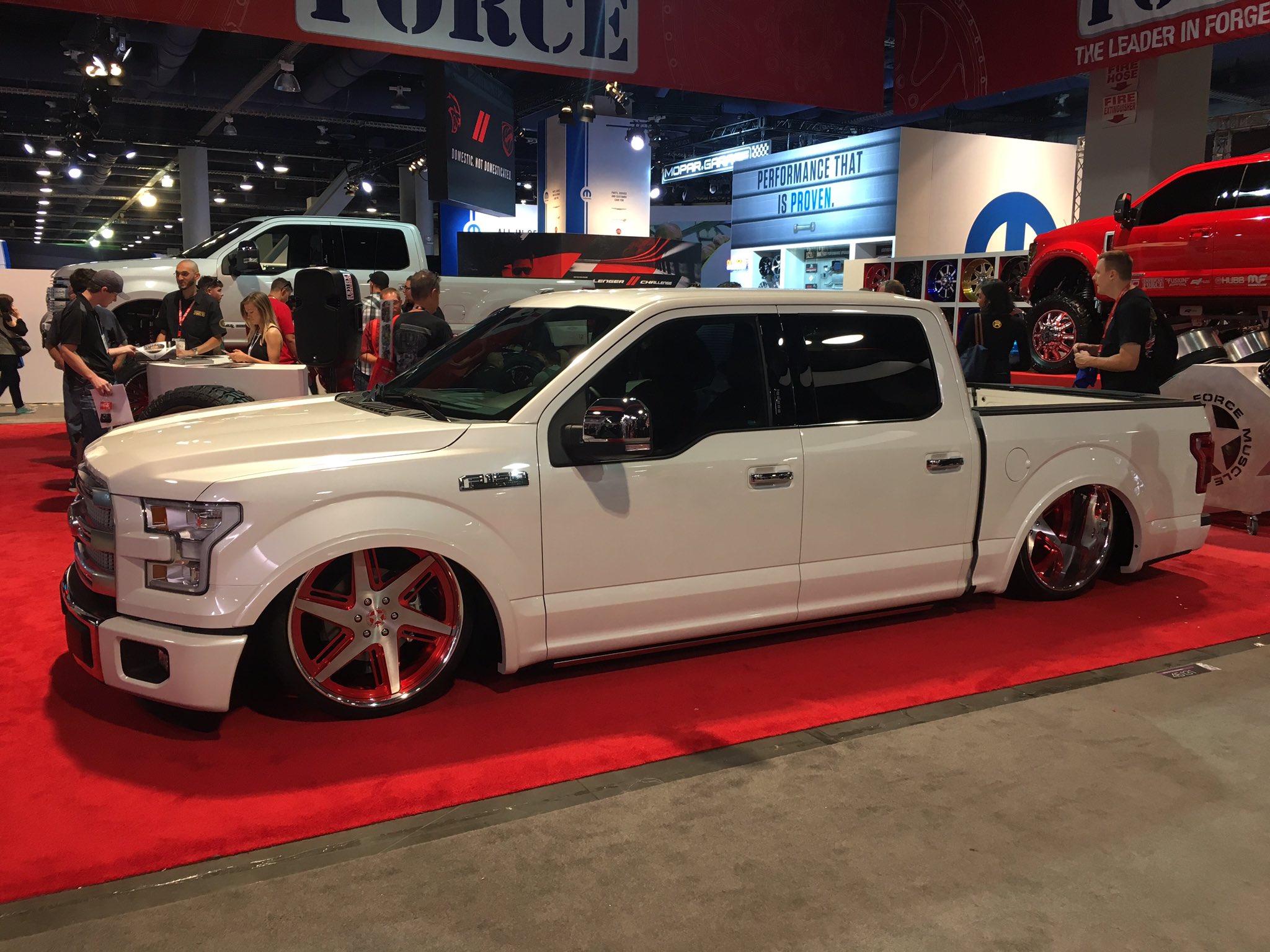 アメ車大好きken En Twitter 新し目の150もいーなぁ アメ車好き アメリカントラック カスタムカー F 150 アメカジ アメ雑 アメ車好きと繋がりたい T Co Ncbr5xqpvk Twitter