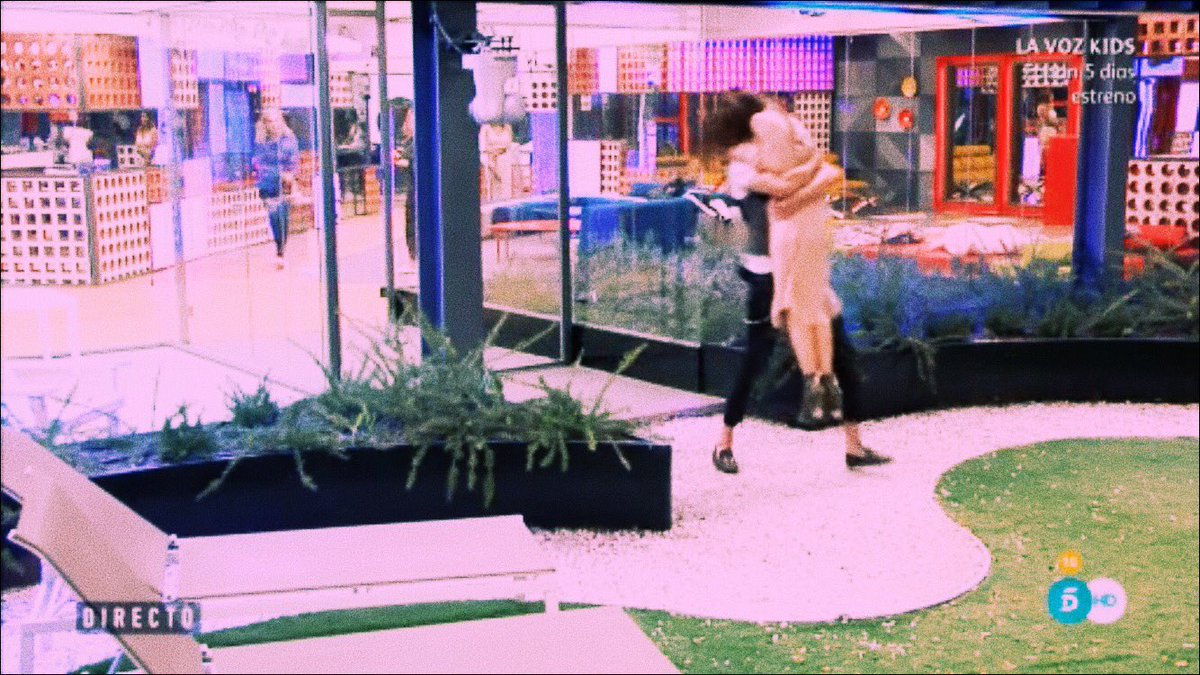 anitappe's tweet photo. SHIPPO COMO UNA DESGRACIADA 😍💕 #maylen #TeamMaylen #VIPDirecto 💪🏽💖 https://t.co/CL7nShLAvH