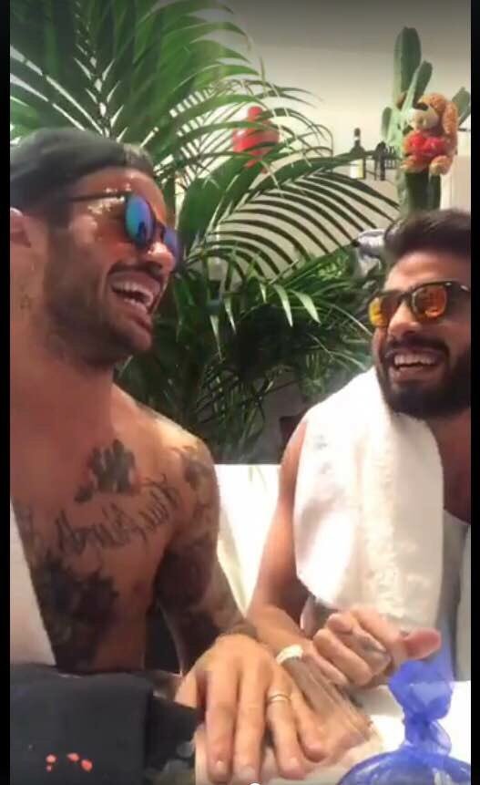 kgreich's tweet photo. 'Vatti a riprendere il tuo sorriso più bello' #clario https://t.co/F59AhO2hSr
