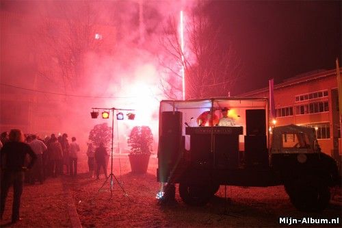 De_Grobbebollen's tweet photo. We geven spontane #feesten met onze mobiele dj wagen. Lekker draaien tot het licht wordt. #geheimelocatie #verbodenfeest met positieve vibe. https://t.co/JePPWTfZAH