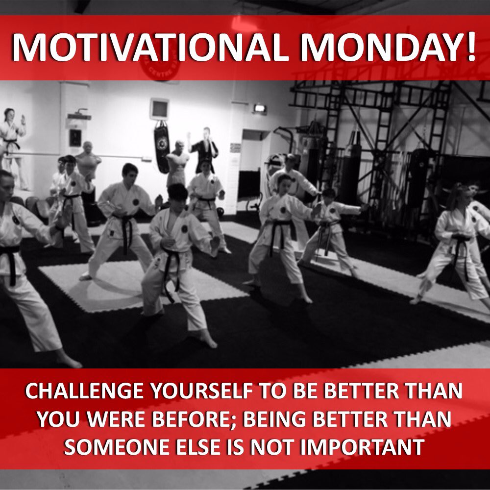 martialartscen1's tweet photo. Happy Monday Everyone!
#tmac #essex #braintree #martialarts #karate #kickboxing #jiujitsu #kravmaga #fitness #khaibo #boxersize #determind https://t.co/m2SUB9Jljk