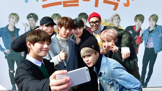 aomntnry's tweet photo. #BTS Makes Surprise Appearance At Middle School Ahead Of Their World Tour https://t.co/P3zUyxxnGy by #BTS_ARMY via @c0nvey https://t.co/BV8OLY3xK3