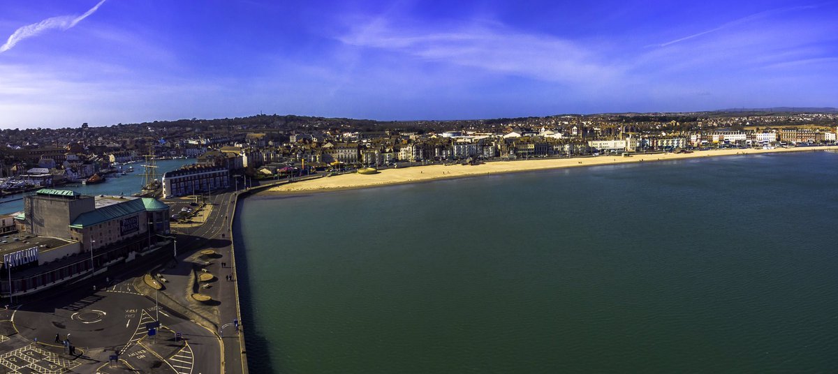 Another #picture of the no1 #beach in the #UK #weymouth <a href="/weareweymouth/">We Are Weymouth</a> <a href="/VisitWeymouth/">Weymouth</a> #drone #droneshots #djidrones #joycsaerials #dorset