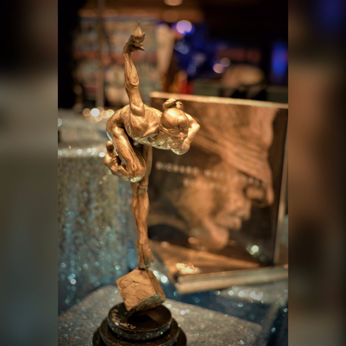 RMacDonaldArt's tweet photo. "Blind Faith" One Drop Platinum Atelier 20" bronze, donated for silent auction at, #1night1drop, by Cirque du Soleil. Photo: Samuel Knight https://t.co/ASgB2Mh0je