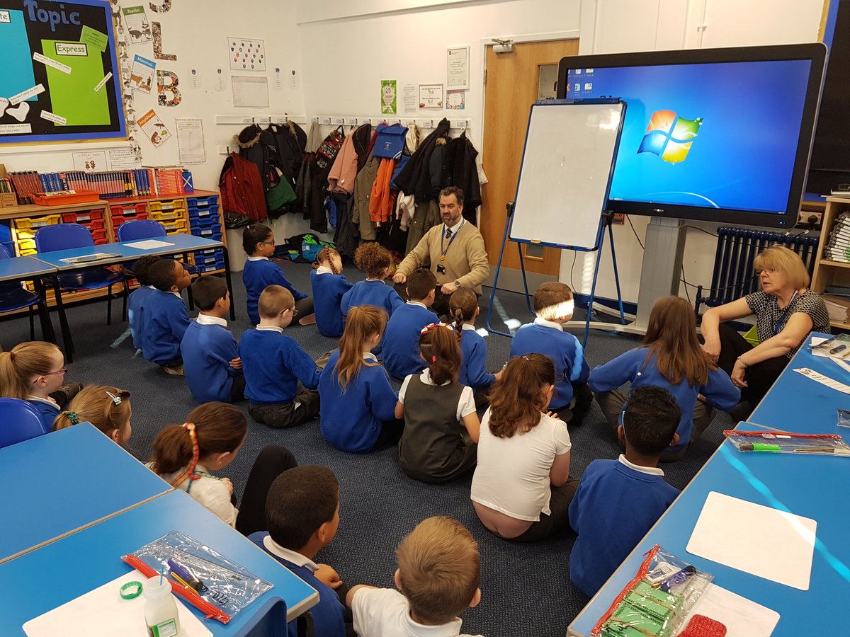 MowmacreHillPrimary tweet media