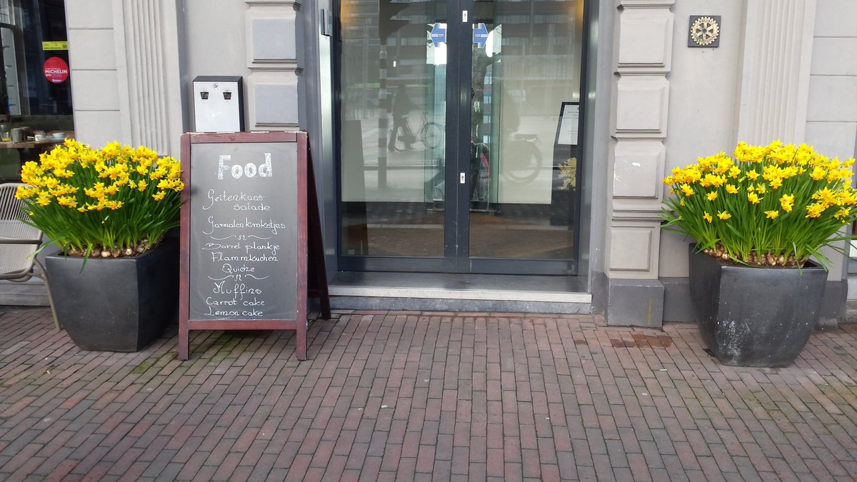 Onze narcissen zijn in ieder geval klaar voor de #lente!