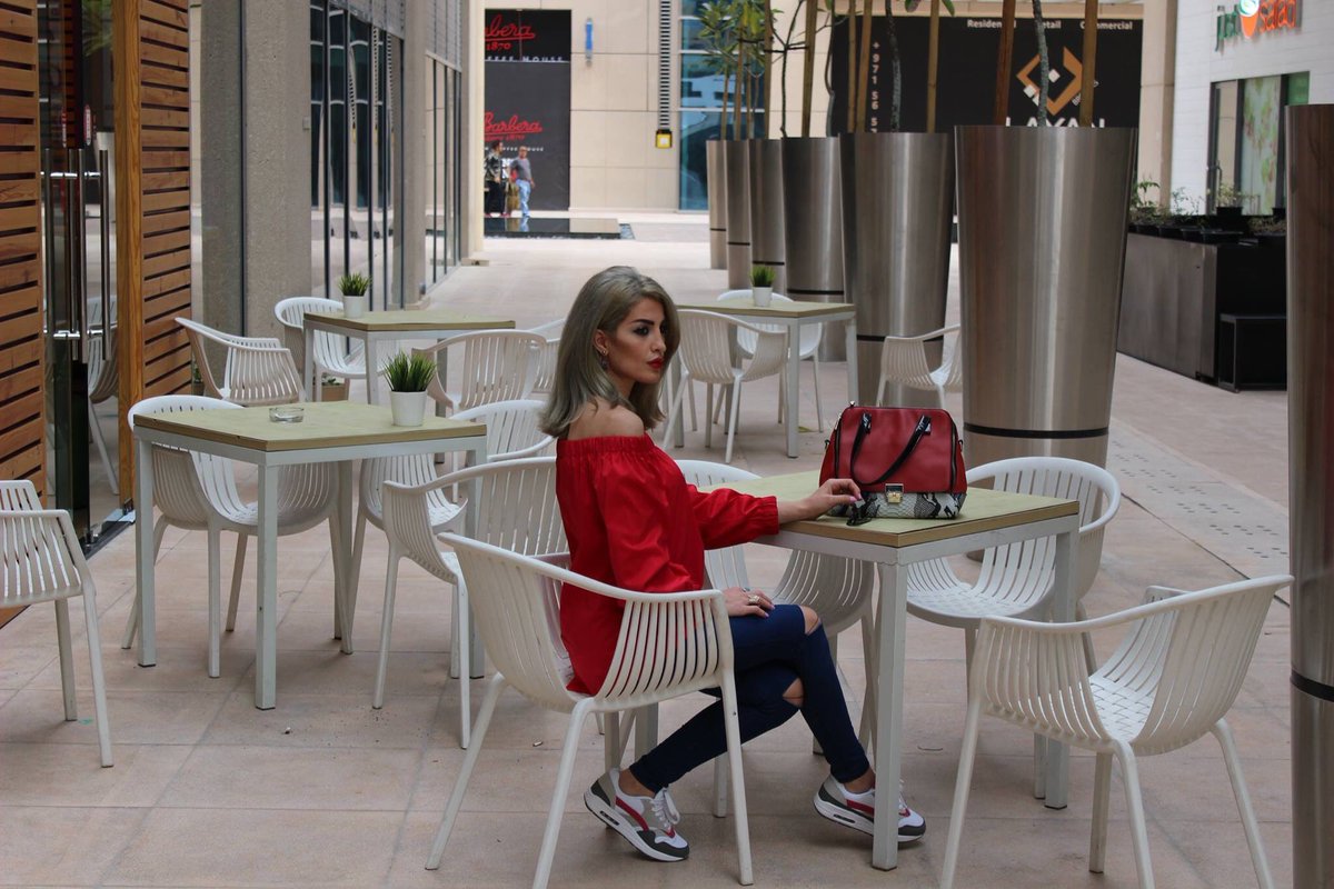 Thegirlishnotes's tweet photo. New look 🎈❤ #TheGirlishNotes #style #fashion #blog #blogger #lifestyle #makeup #blonde #haircut #new https://t.co/saI3zYBtkP