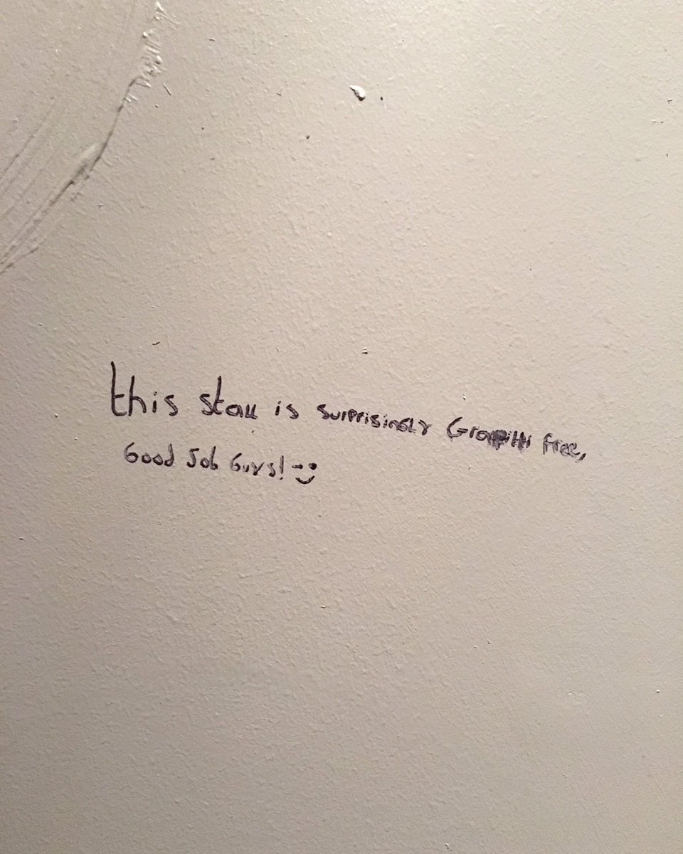 Why_U_Reading's tweet image. this stall is SURPRISINGLY GRAPHIC  free, Good Job Guys! ;)
Bungalows &amp;amp; Bears, S1

#Sheffield #streetart #graffiti #streetwords #typebrut