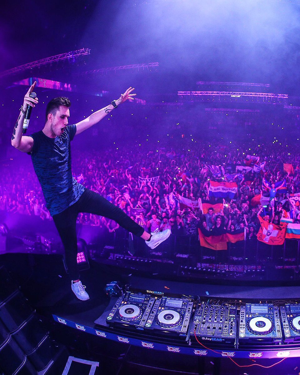 nickyromero's tweet photo. ✖️✖️✖️ https://t.co/gMVzea9c8X