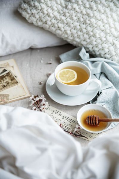 liferetreat_'s tweet image. Slow Ageing Skin With These Six Teas - liferetreat.co.za/slow-ageing-sk…. #BenefitsOfTea #GingerTea #RooibosTea #WhiteTea | #ReadOurBlog