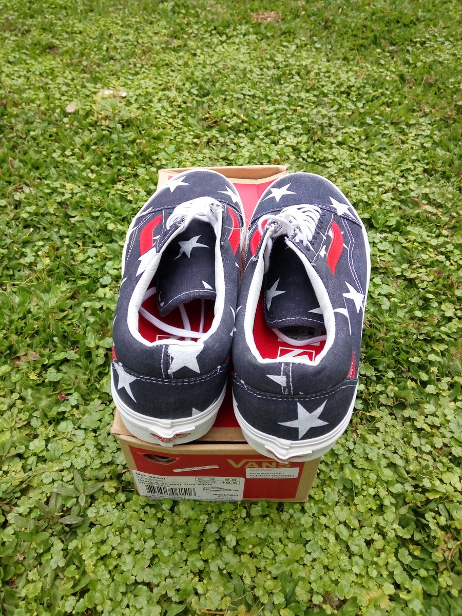 RackStore_'s tweet image. #RackstoreMaret #CuciGudang #ModalRabi Vans OS stars strip US9/42 BNIB idr 449.000 ajee!!!
