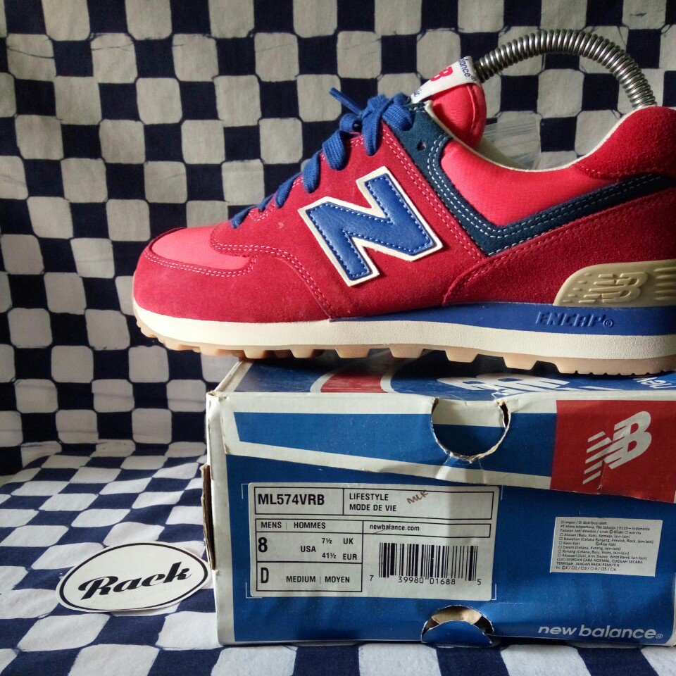 RackStore_'s tweet image. #RackStoreMaret #CuciGudang #ModalRabi New Balance NB584VRB Size 41,5 BNIB idr 399.000 ajeee!!