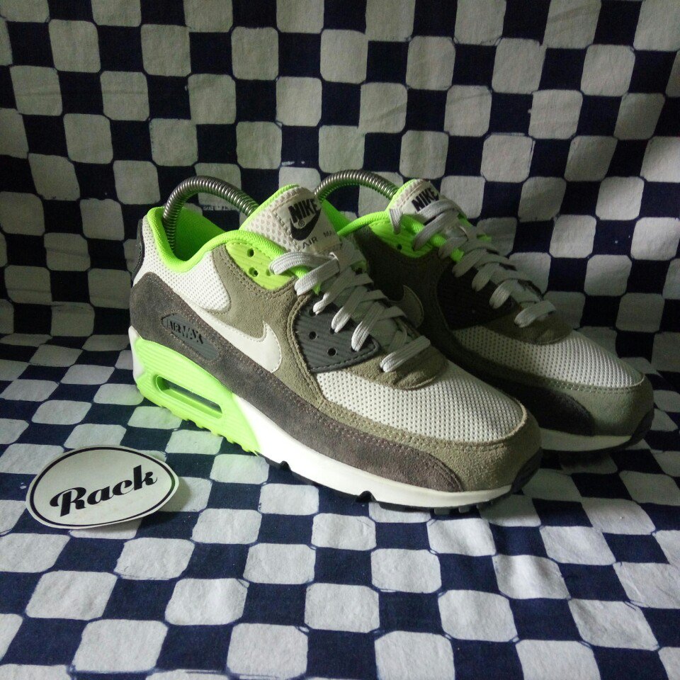RackStore_'s tweet image. #RackStoreMaret #CuciGudang #ModalRabi Nike Air Max 90 Essential size 42 BNIB idr 659.000 wae!! (Apik iki)