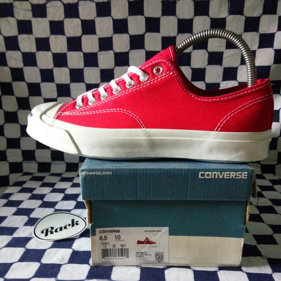 RackStore_'s tweet image. #RackStoreMaret #CuciGudang #ModalRabi converse JP signature red size 42 bnib super empuk koyo bokonge gendaanmu! 550.000 wae!