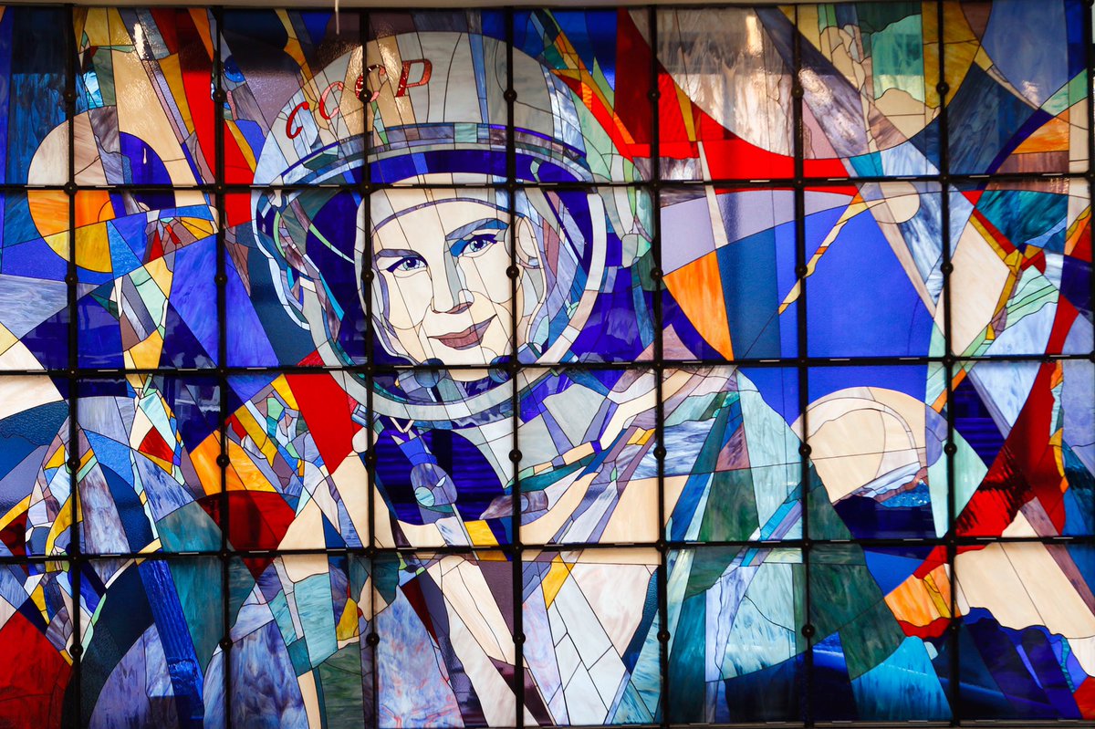 USEmbRu's tweet image. Сегодня Валентина #Терешкова отмечает юбилей! С днём рождения, Валентина Владимировна! Космического вам здоровья и вселенского долголетия!