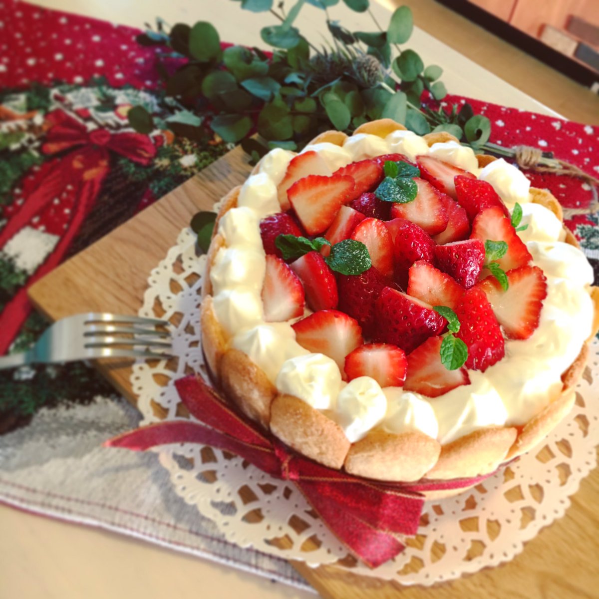 M子 Pa Twitter 去年のクリスマスケーキは いちごのシャルロットケーキでした いちごは今が旬だからまた作りたいなぁ シャルロット クリスマスケーキ いちご シャルロットケーキ 手作りケーキ Sweets Cake Charlotte Christmascake T Co