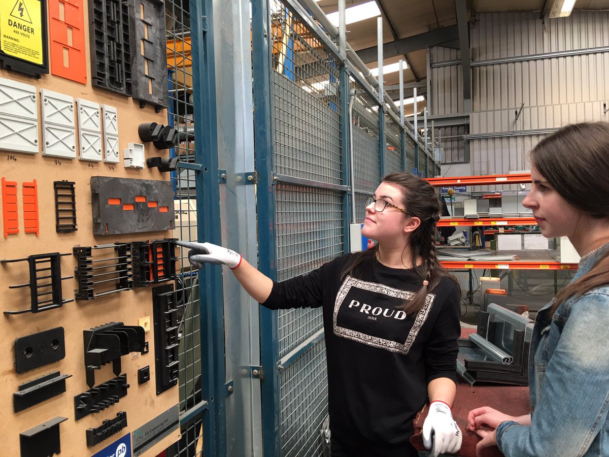 GCC_Constructio's tweet photo. EngineerIreland: RT VivienneMCKerr: #Womeninengineering engineeringei stmarysderry #workexperience #insightintoeng… https://t.co/HX1TCiksqT