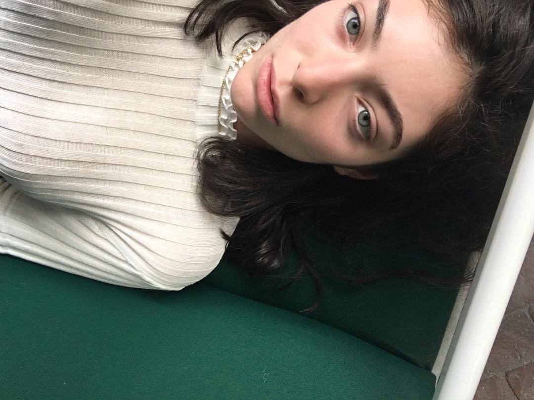 As her new single drops, we look back at how <a href="/lorde/">Lorde</a>’s first album captured suburban dreams + realistic teenage life: bit.ly/2lNAqgM